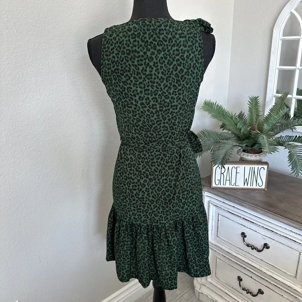 Micahel Kors Green Leopard Sleeveless Tunic Blouse Top Women's Size 2 Ruffle‎